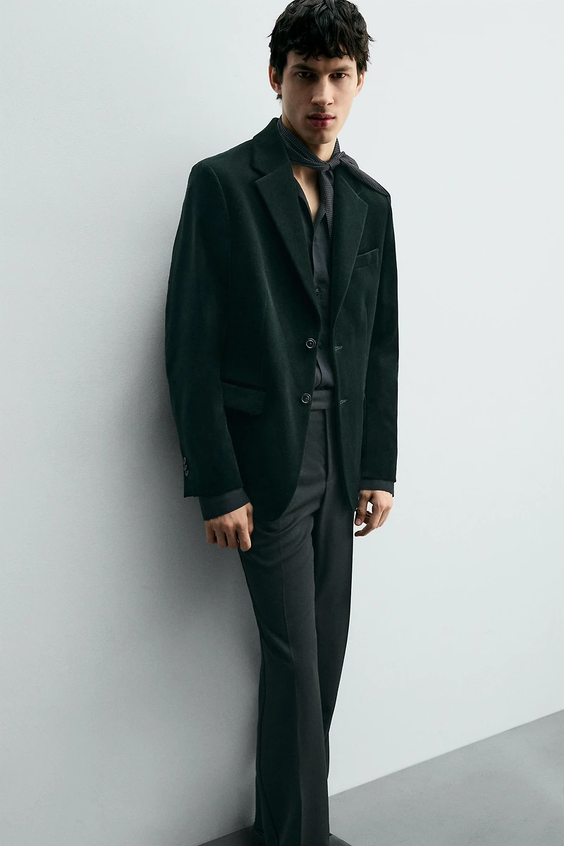 REGULAR FIT VELVET BLAZER