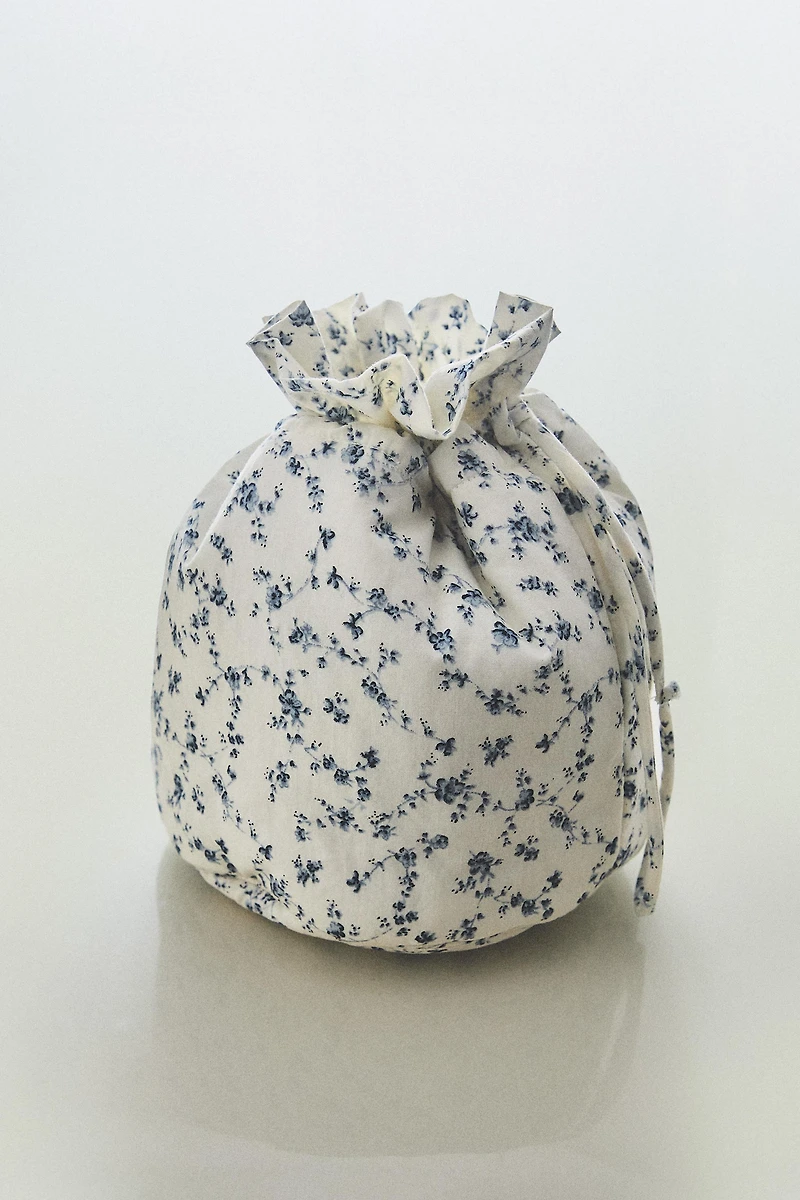 BABY BLUE FLORAL BUCKET BAG