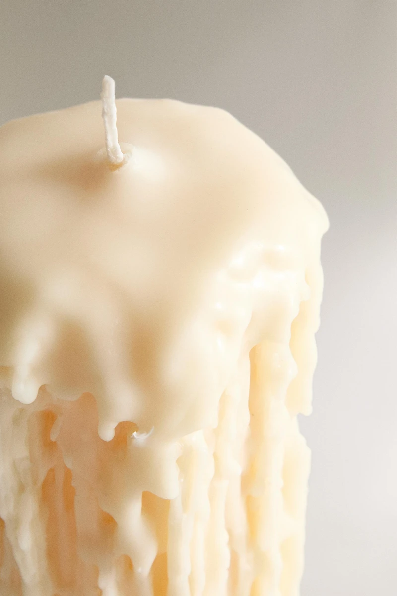 (365 G) INCENSE LEATHER SCENTED CANDLE