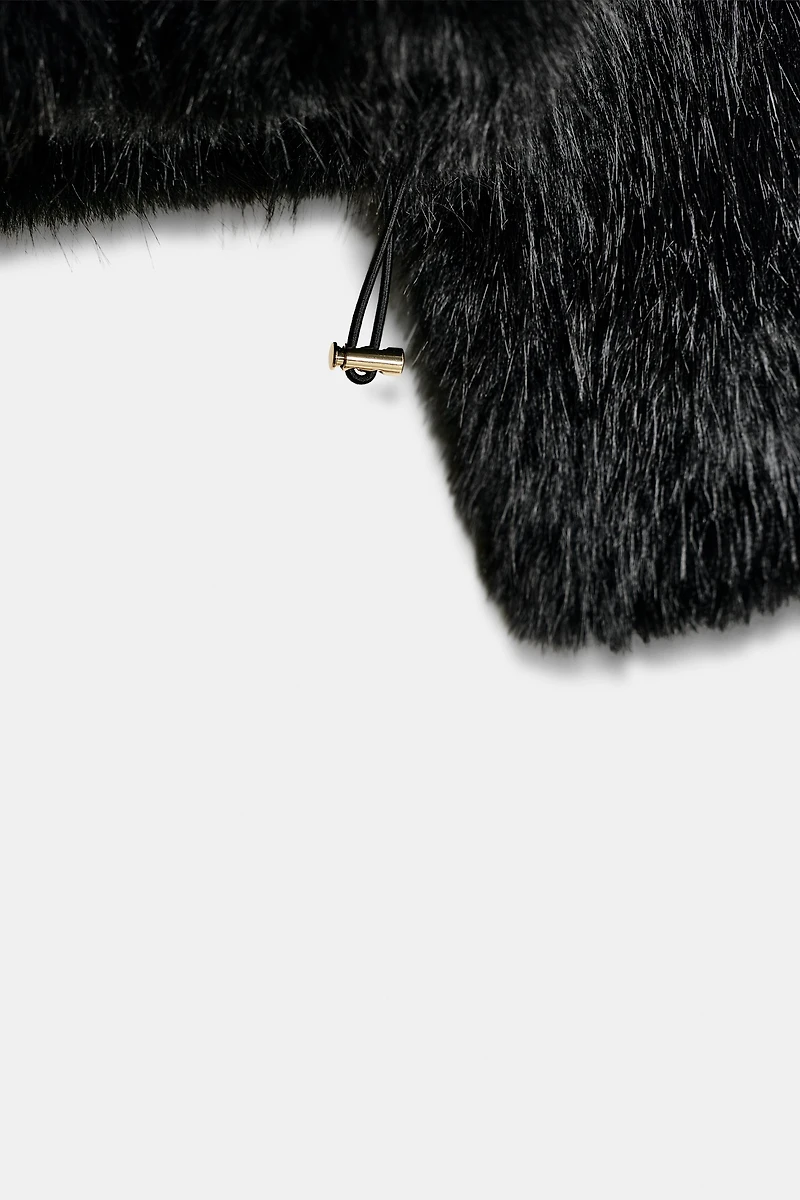 VESTE À CAPUCHE EFFET FOURRURE