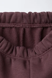 TEXT SWEATSHIRT AND JOGGER SET