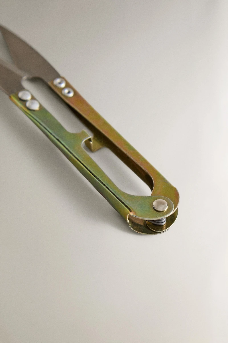 GARDEN CUTTING SHEARS