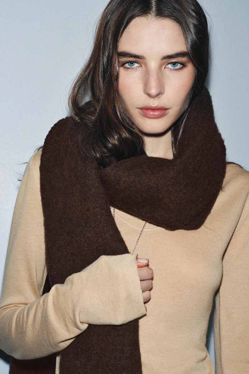 PLAIN SOFT FRINGED SCARF