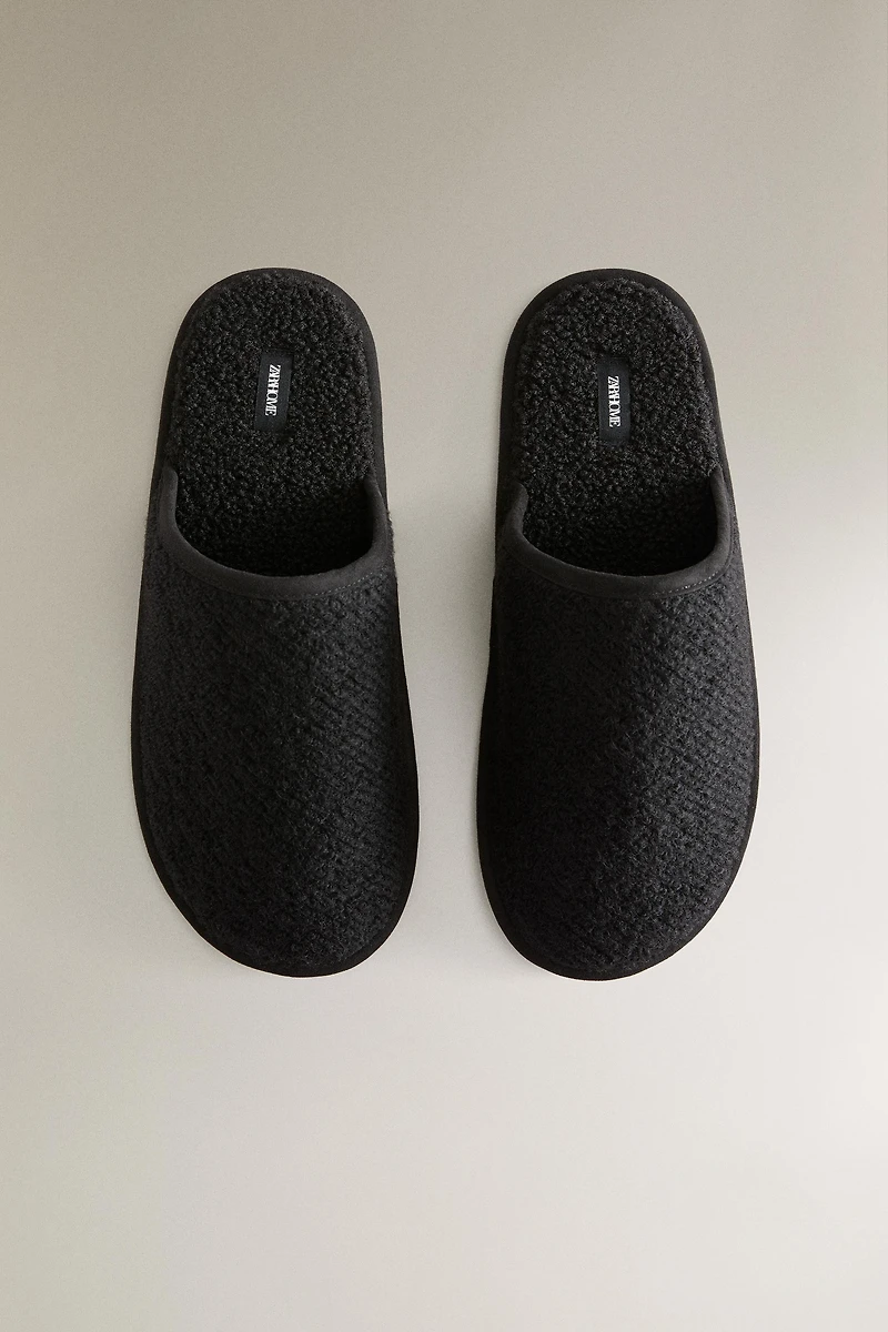 CHAUSSON CHAUD SEMELLE CUIR