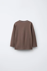 LOT DE DEUX T-SHIRTS SURJETÉS EN CONTRASTE