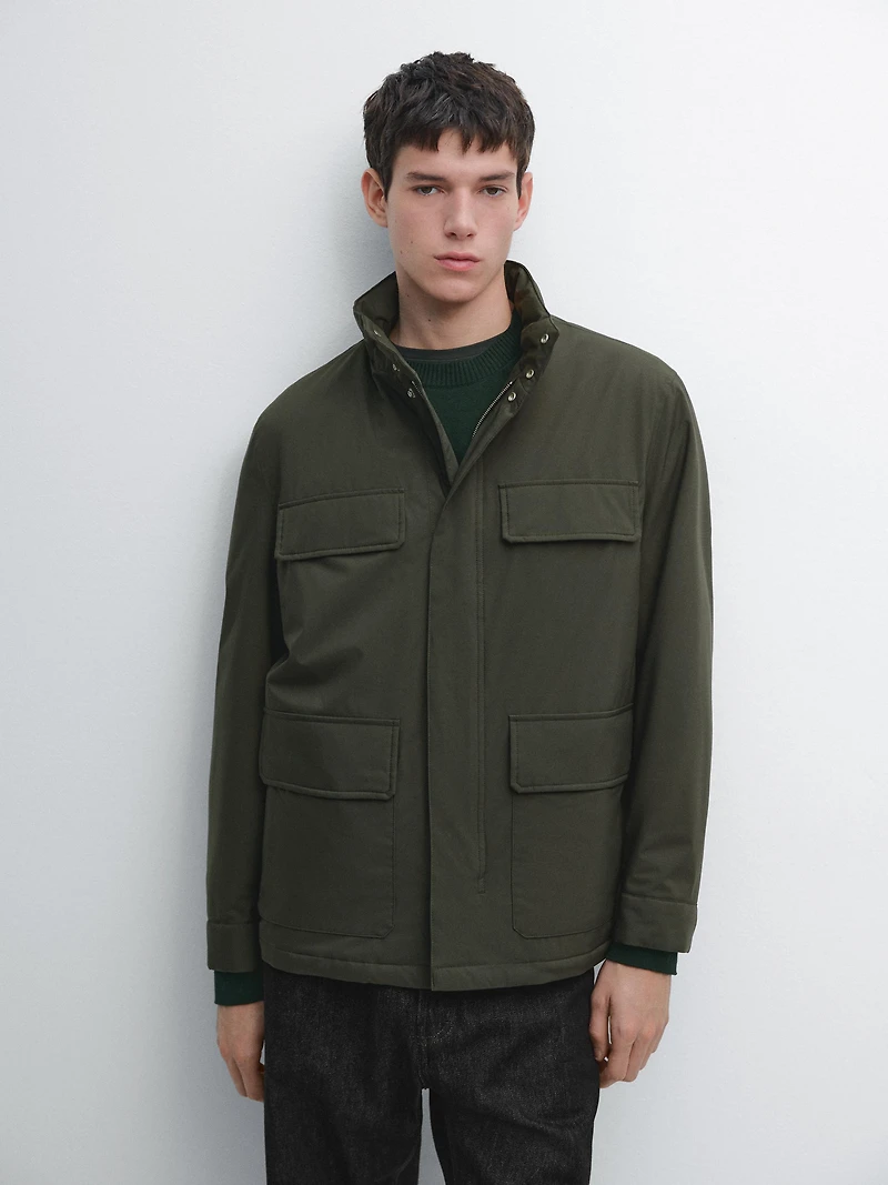 Water-repellent puffer jacket with pockets