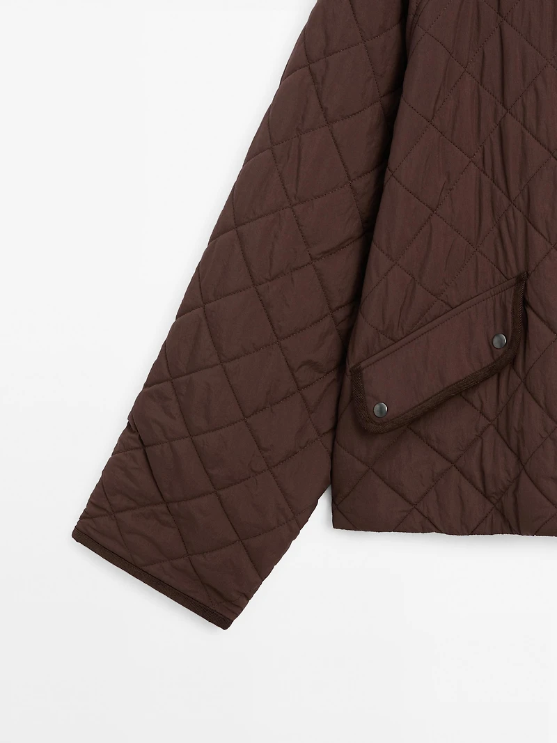 Short lightweight jacket with corduroy detail