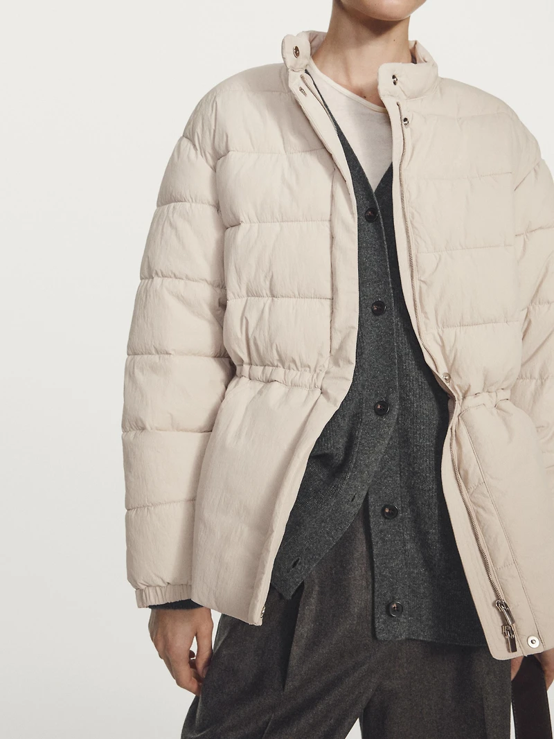 Water-repellent puffer jacket