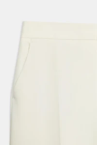 LOW-RISE STRAIGHT LEG PANTS
