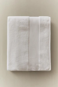 (800 GXM²) SERVIETTE DE BAIN EXTRA DOUCE