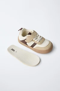 RETRO BAREFOOT SNEAKERS