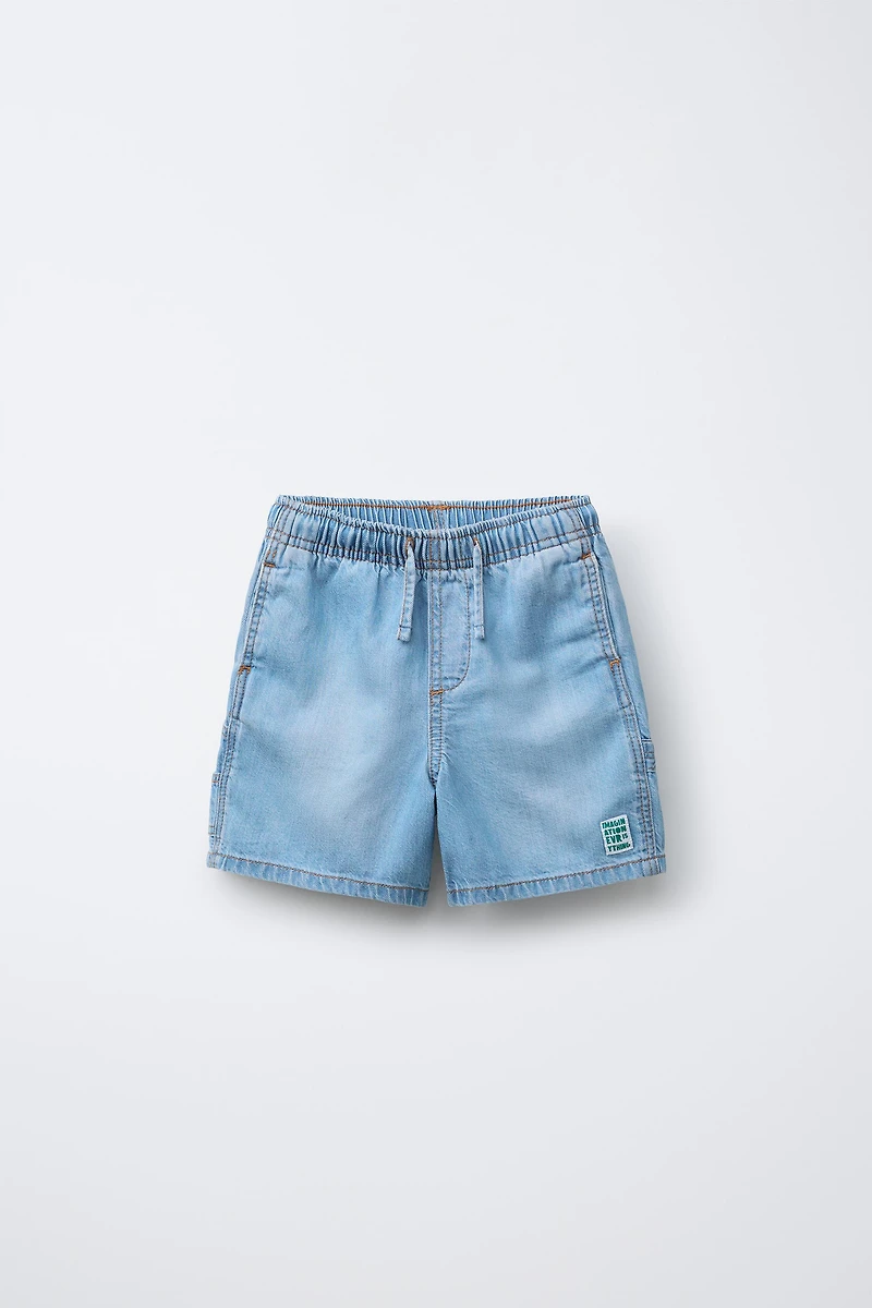 BERMUDA EN DENIM ÉLASTIQUÉ