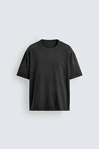 T-SHIRT EN MAILLE STRUCTURÉE FLAMMÉE