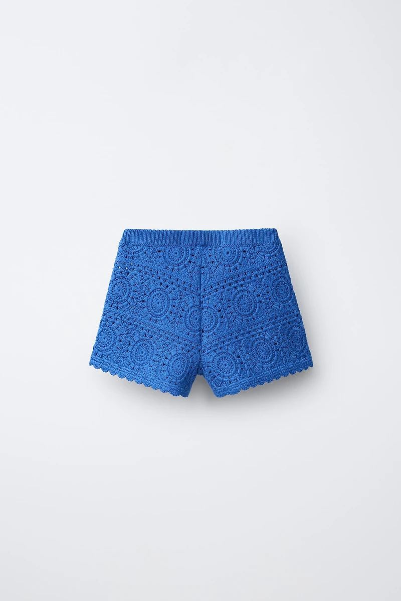 EMBROIDERED CROCHET KNIT SHORTS