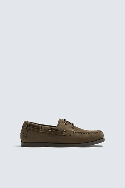 LEATHER BOAT SHOES