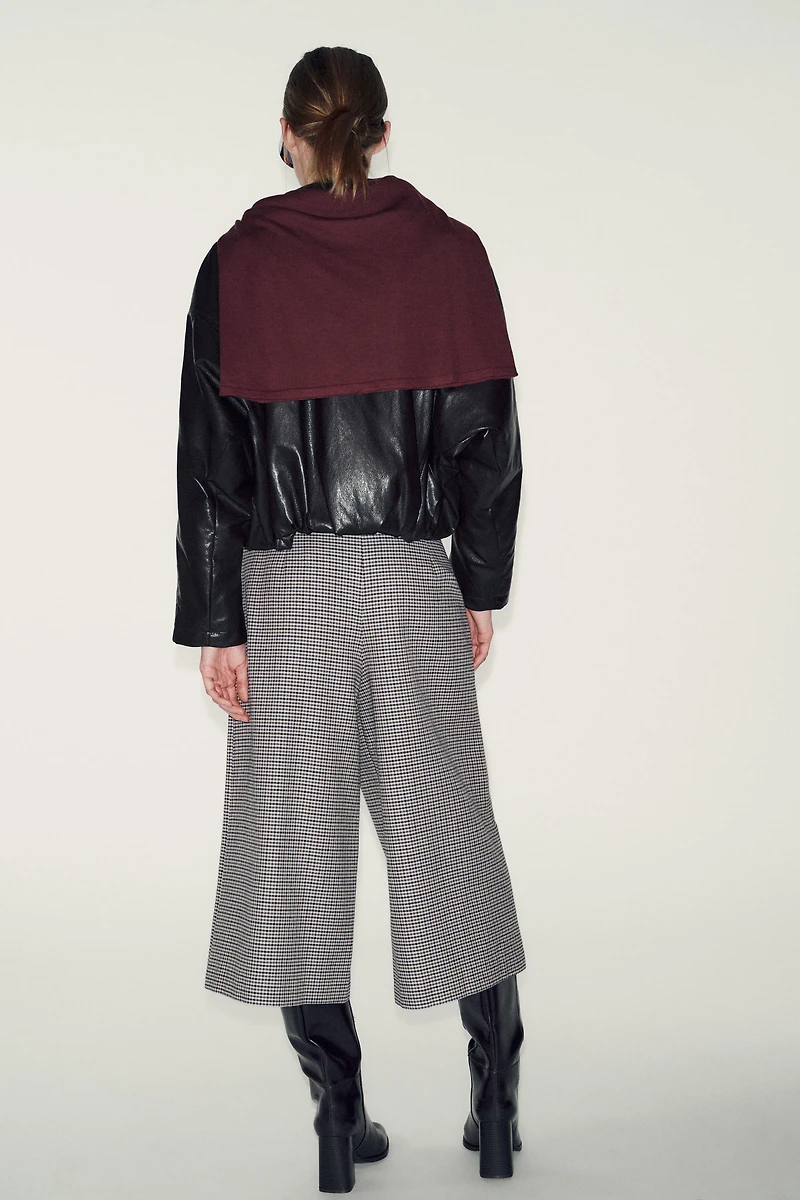 LONG HOUNDSTOOTH SHORTS WITH CHAIN BELT