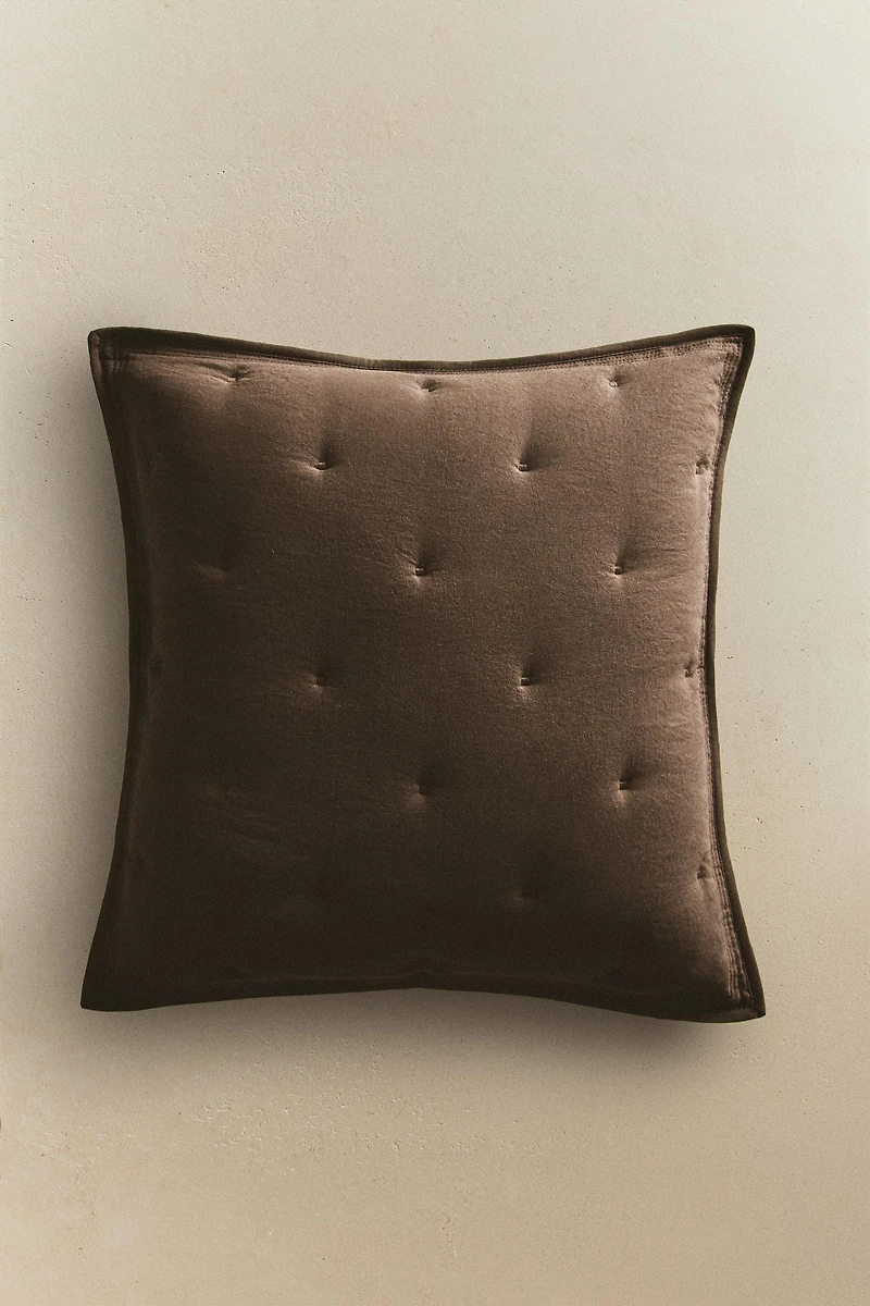 MICROFIBER PILLOW SHAM FOR QUILT