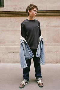 HEAVY WEIGHT EMBROIDERED TEXT T-SHIRT