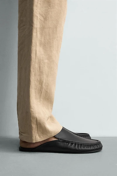 LEATHER MULE LOAFERS
