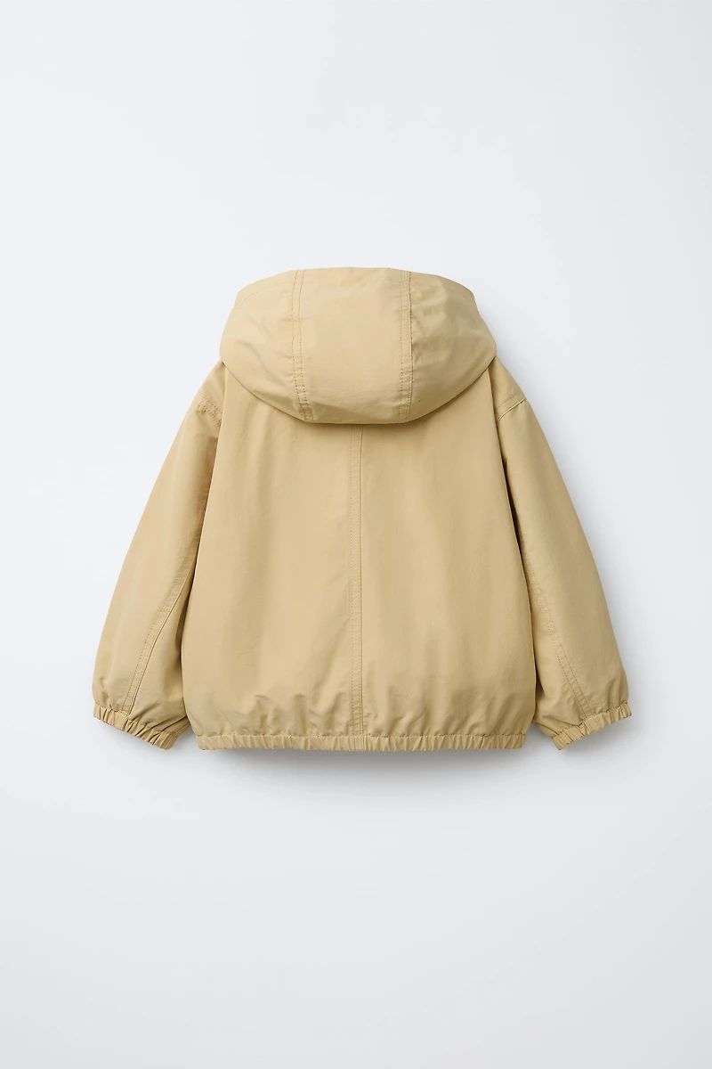 LIGHTWEIGHT HOODED JACKET