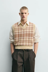 PLAID JACQUARD KNIT VEST