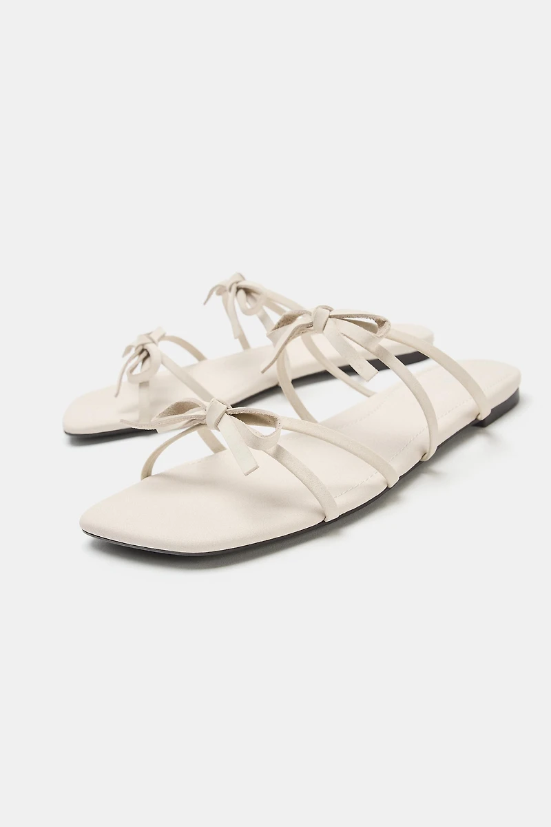 LEATHER BOW SANDALS