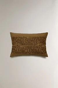EMBROIDERED CUSHION COVER