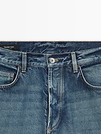 Straight-leg jeans