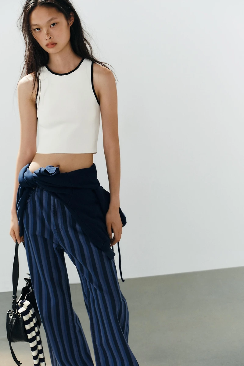 CONTRAST TRIM KNIT CROP TOP