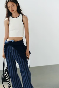 CONTRAST TRIM KNIT CROP TOP