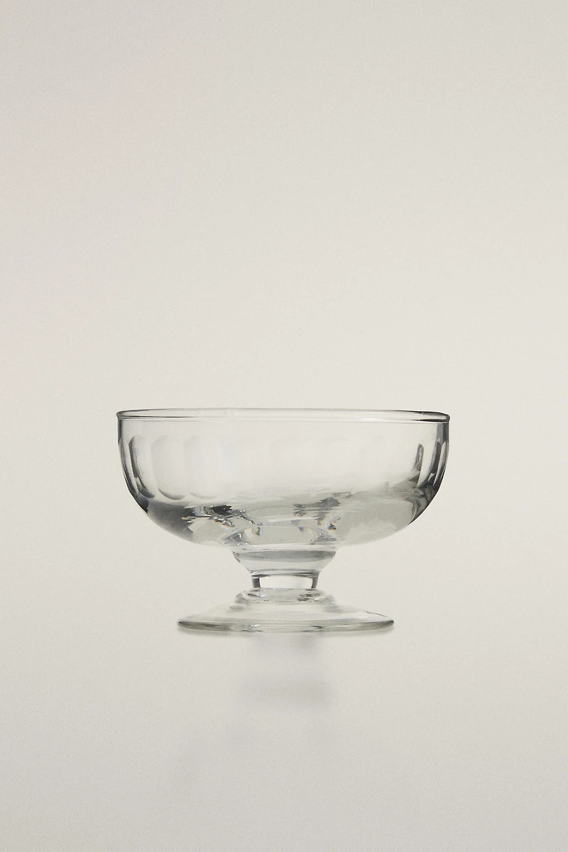 VERTICAL RELIEF GLASS ICE-CREAM CUP