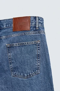 ANKLE FIT STRAIGHT JEANS