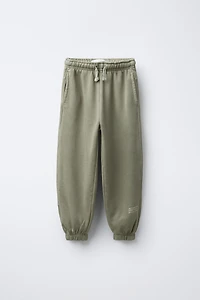 GARMENT DYE SWEATSHIRT AND JOGGER PANTS SET