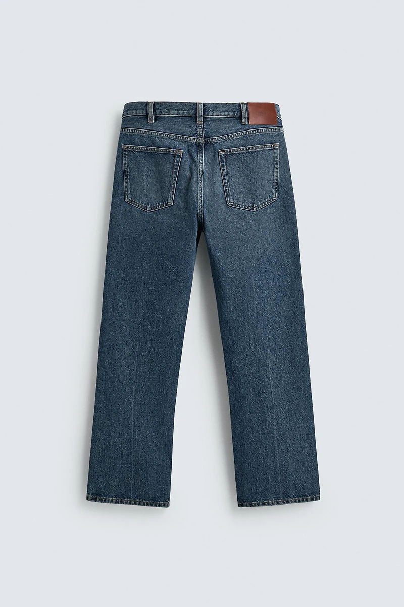 STRAIGHT BOOTCUT FIT JEANS