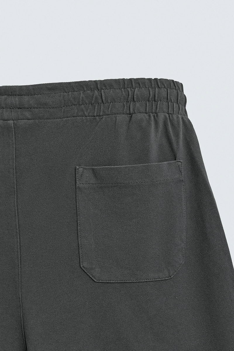 WASHED REGULAR FIT PIQUÉ SHORTS