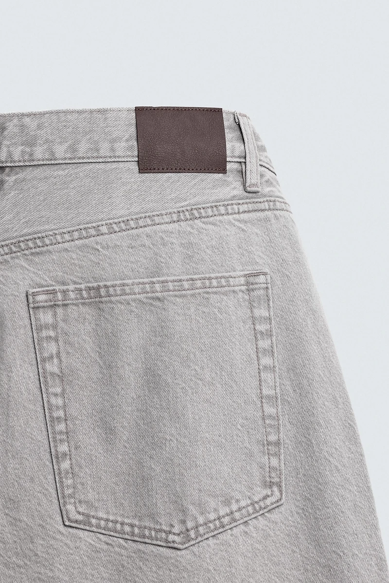 STRAIGHT ANKLE FIT JEANS