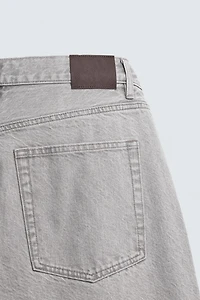 STRAIGHT ANKLE FIT JEANS