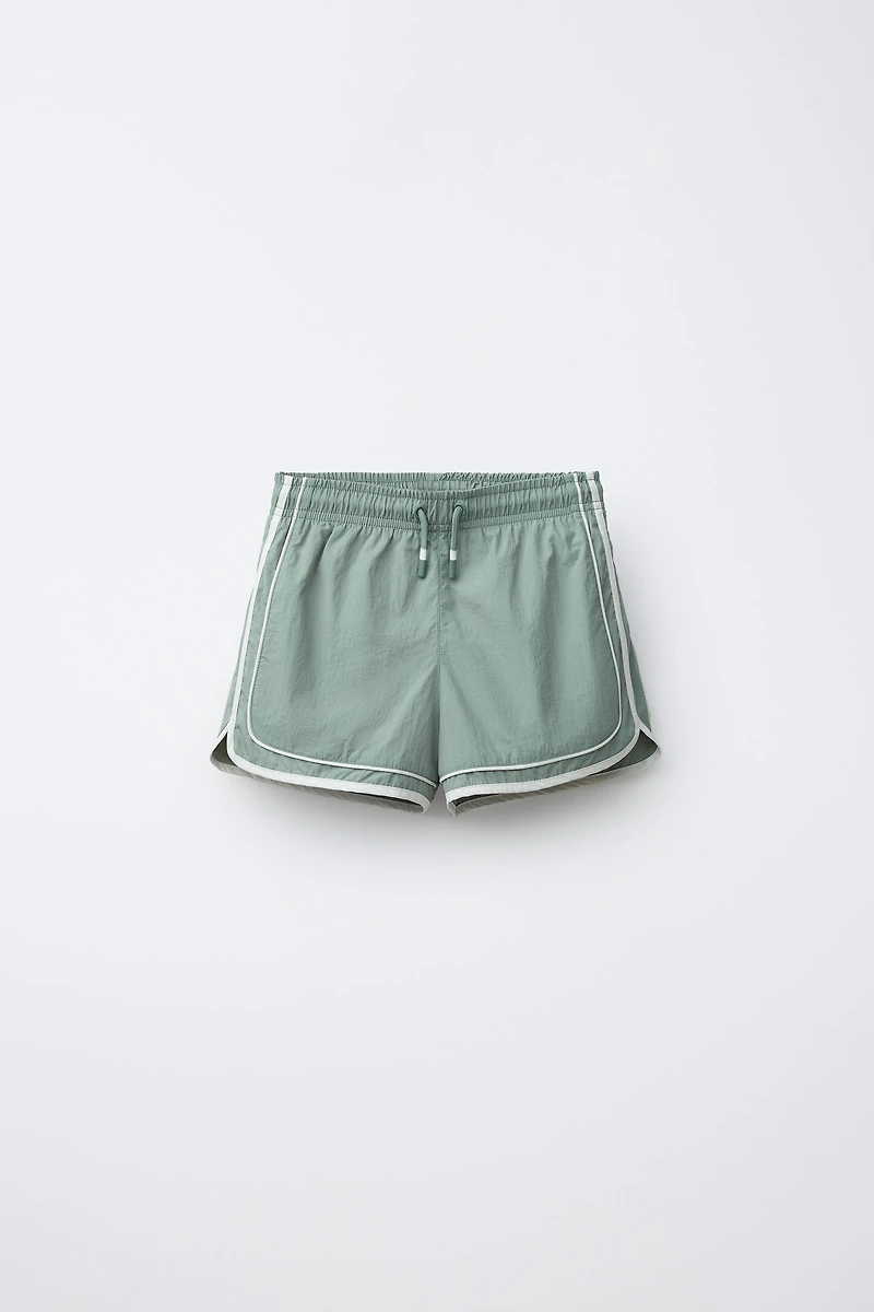 2-6 ANS/ SHORT DE BAIN À BANDES CONTRASTE