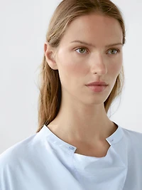 Long sleeve blouse with collar detail