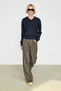100% cashmere knit sweater