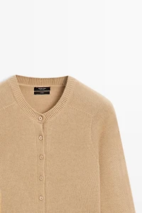 100% cashmere cropped knit cardigan