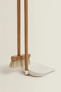 ENSEMBLE BALAI PELLE BOIS