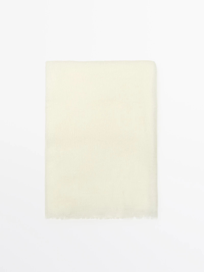 Cool wool scarf