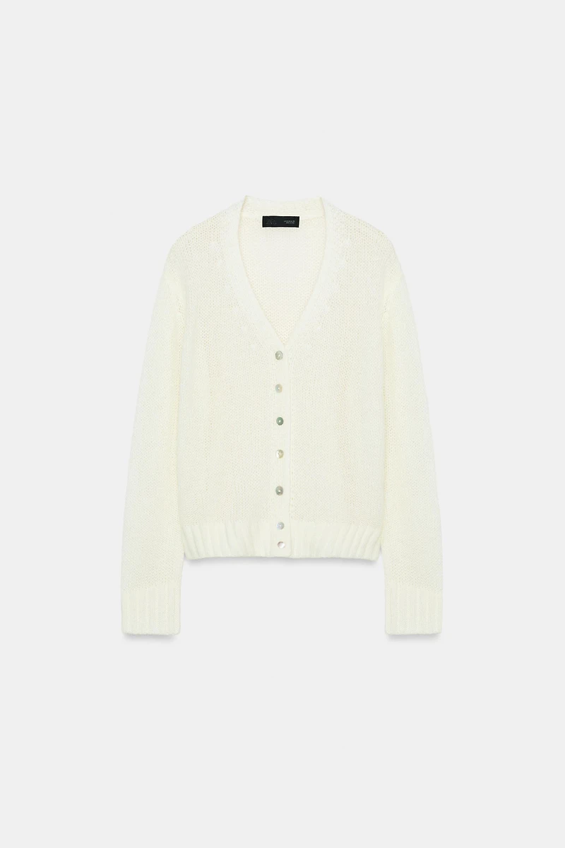 V-NECK KNIT CARDIGAN