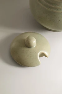 STONEWARE SUGAR BOWL