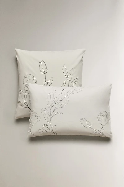 FLORAL PRINT PILLOWCASE
