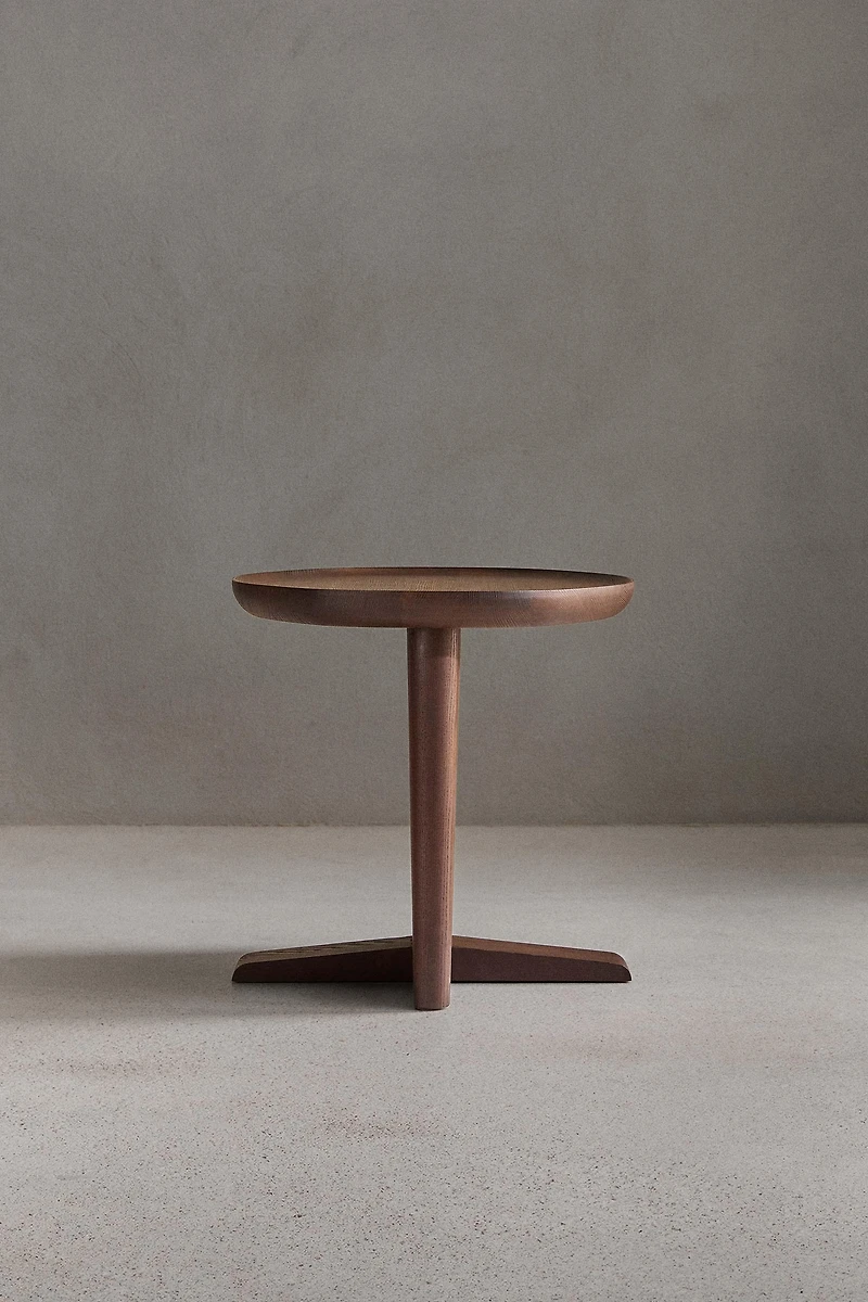 SIDETABLE 03