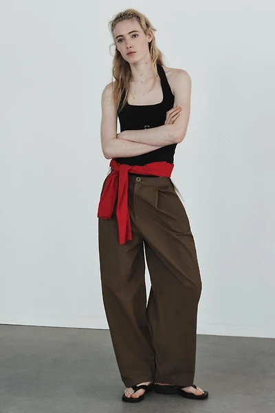 PLEATED BALLOON PANTS