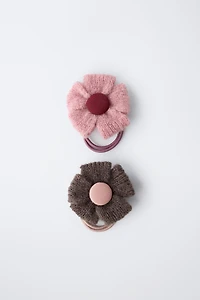KNIT FLOWER SCRUNCHIES