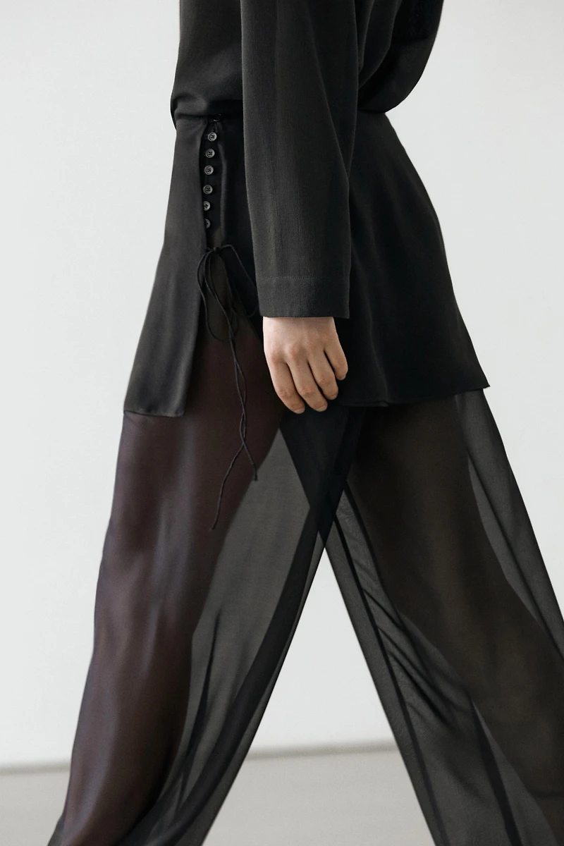 Flowing contrast silk pants
